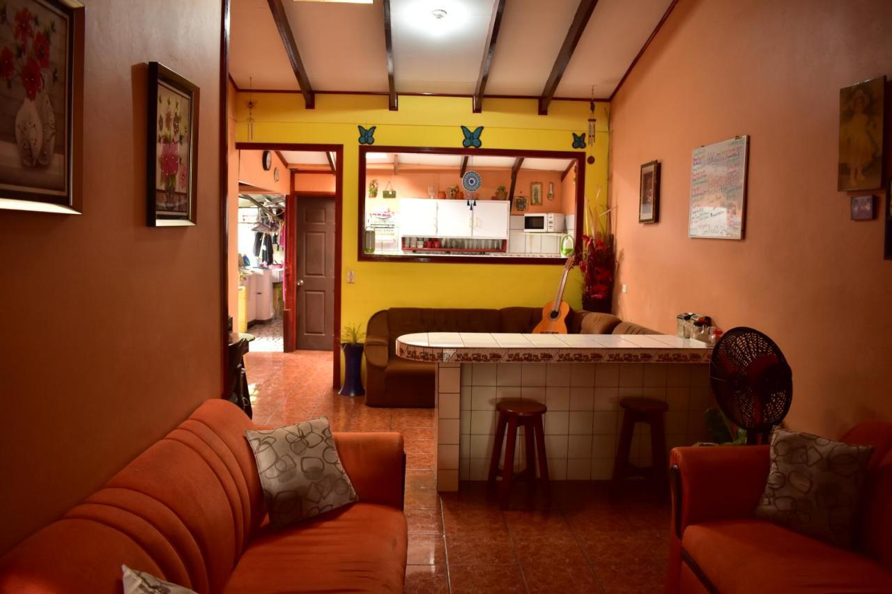 Casa Quepos Hotel Eksteriør billede