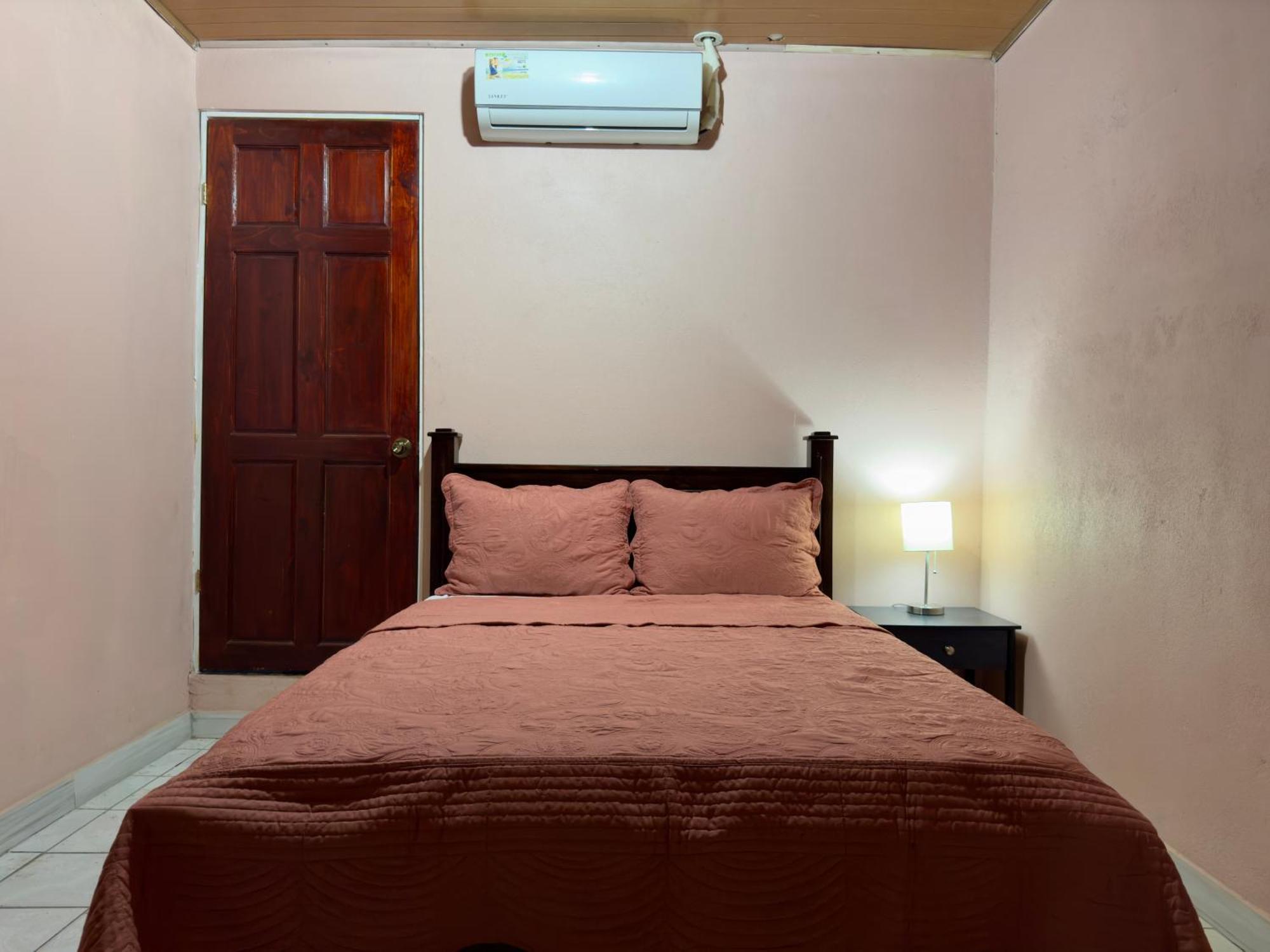 Casa Quepos Hotel Eksteriør billede